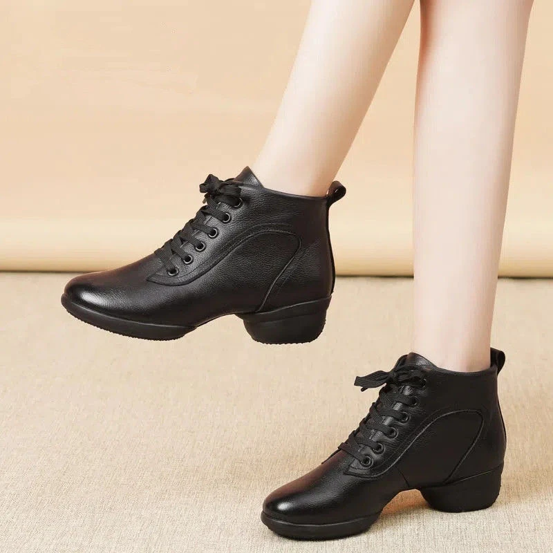 头层牛皮成人舞蹈鞋真皮软底广场舞鞋四季水兵舞鞋