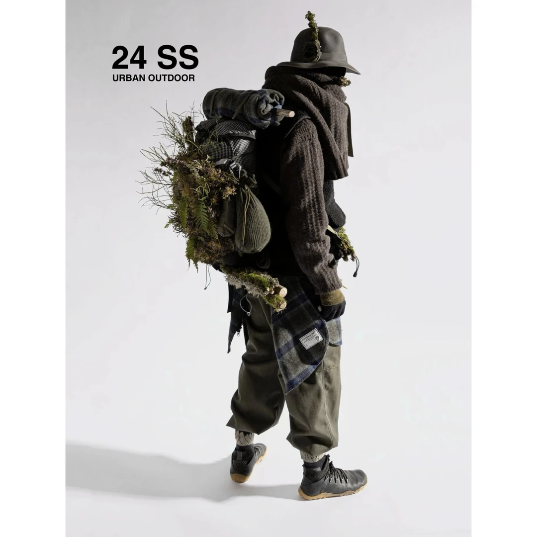 【458-小众设计款撞色立领拼接面包服】