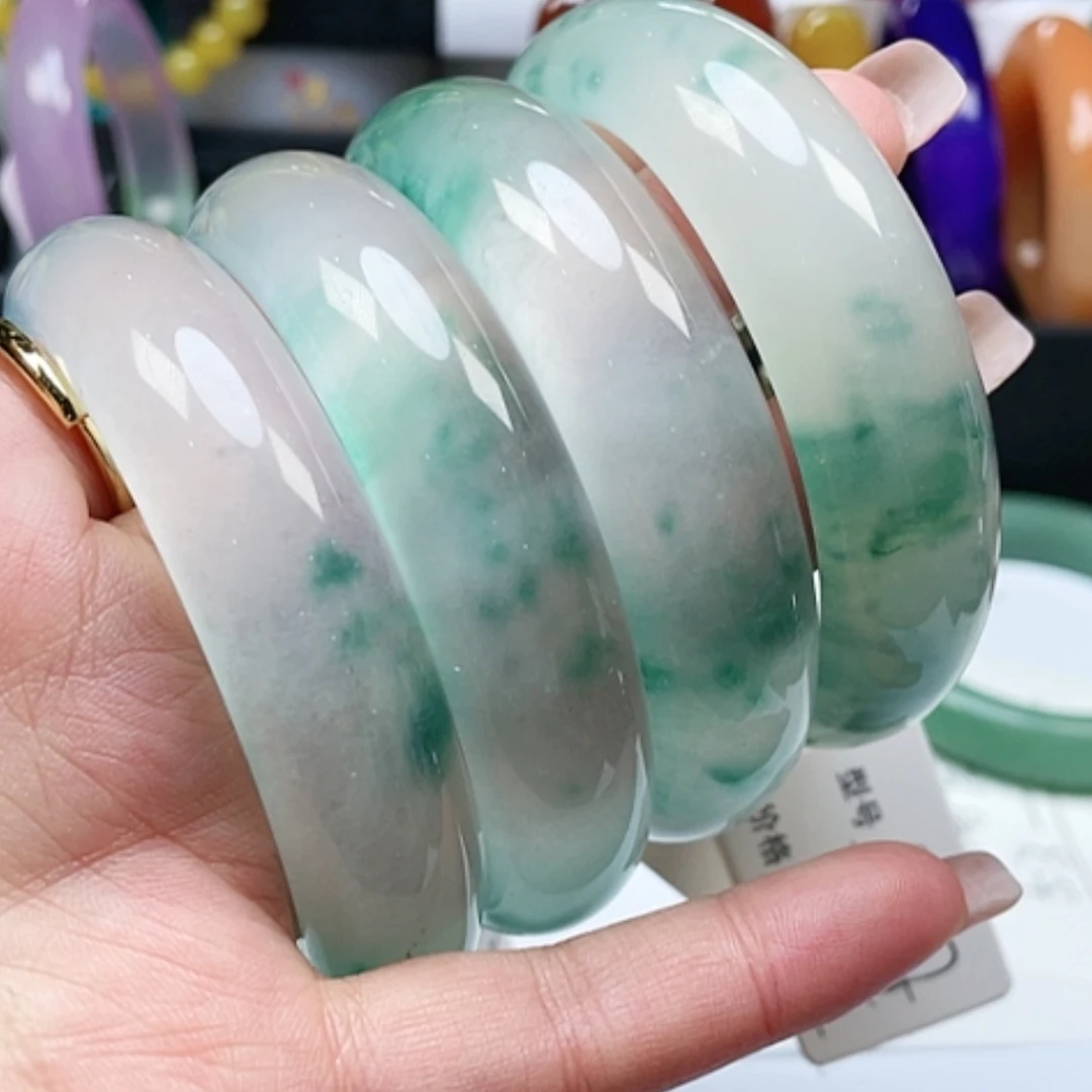 【闪购商品】石英质玉手镯未镶嵌