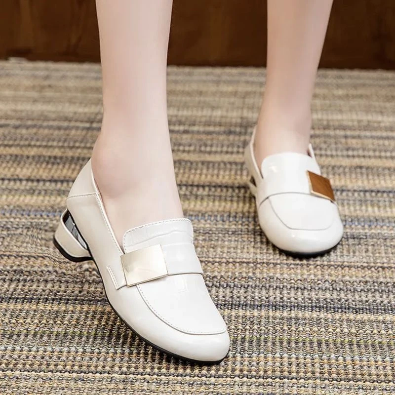 圆头乐福鞋漆皮乐福鞋女百搭软皮软底小皮鞋中跟真皮鞋女