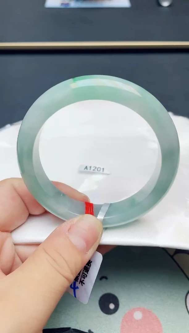 【闪购商品】翡翠手镯未镶嵌天然缅料A货53.9
