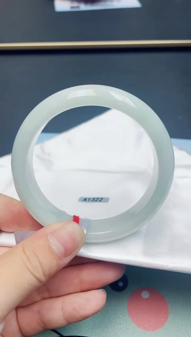 【闪购商品】翡翠手镯未镶嵌天然A货59