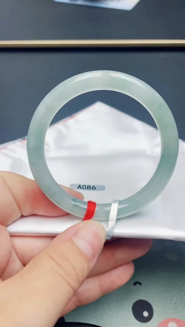 【闪购商品】翡翠手镯未镶嵌天然A货51