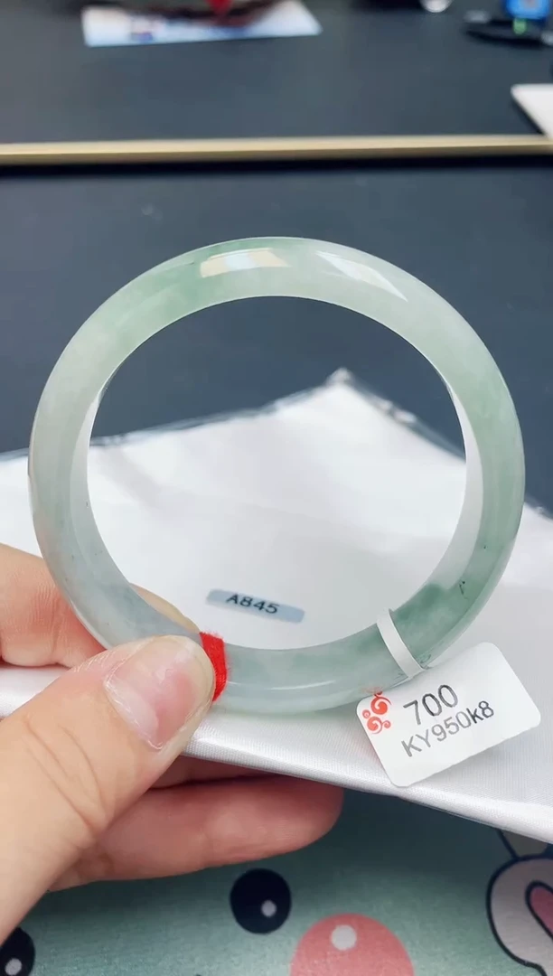 【闪购商品】翡翠手镯未镶嵌天然A货59