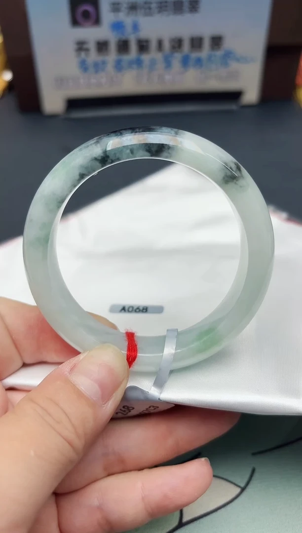 【闪购商品】翡翠手镯未镶嵌天然A货53