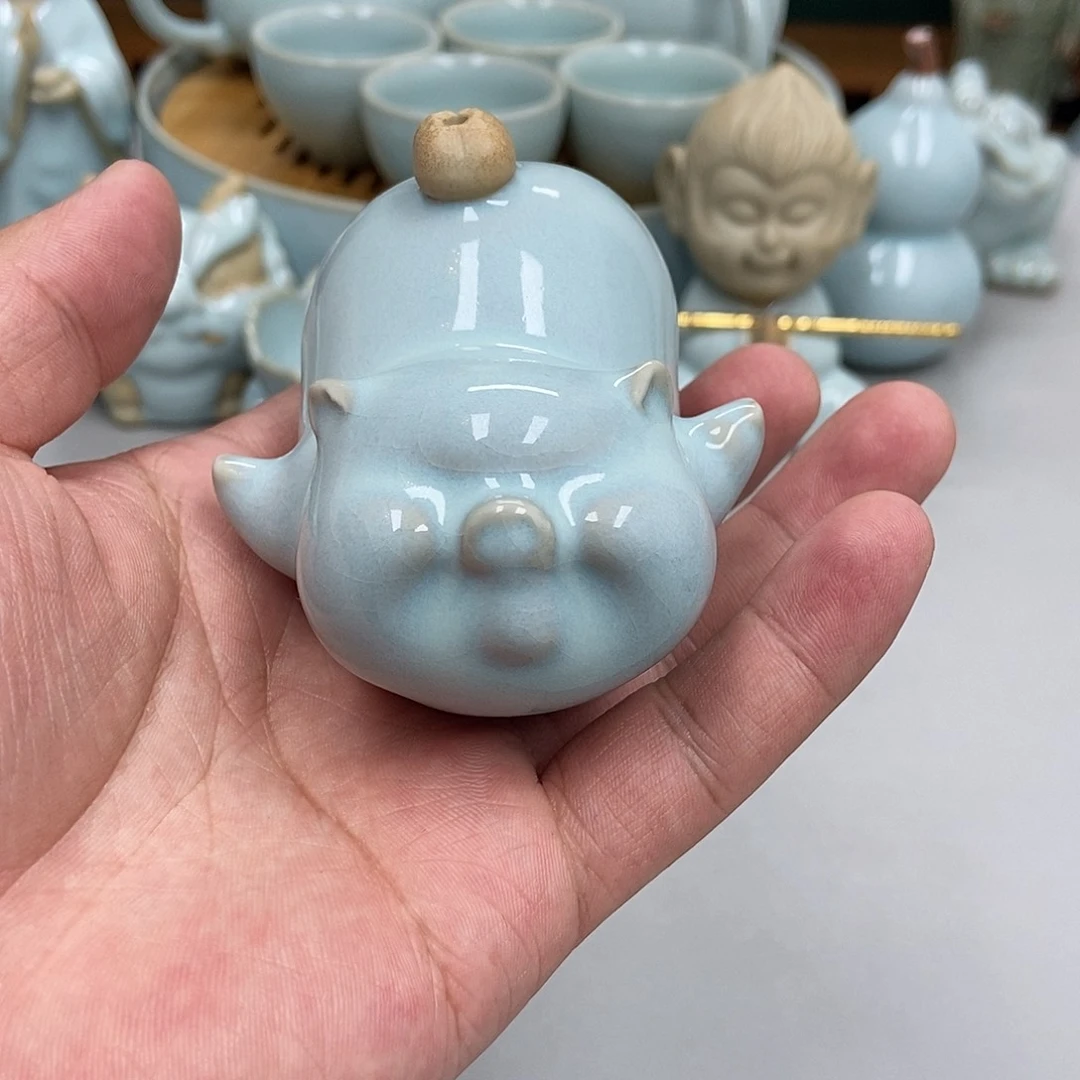 瓷开****d天青色猪猪摆件茶宠