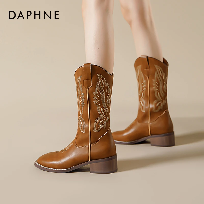 达芙妮新疆旅游穿搭靴子女夏季沙漠草原民族风棕色骑士西部牛仔靴