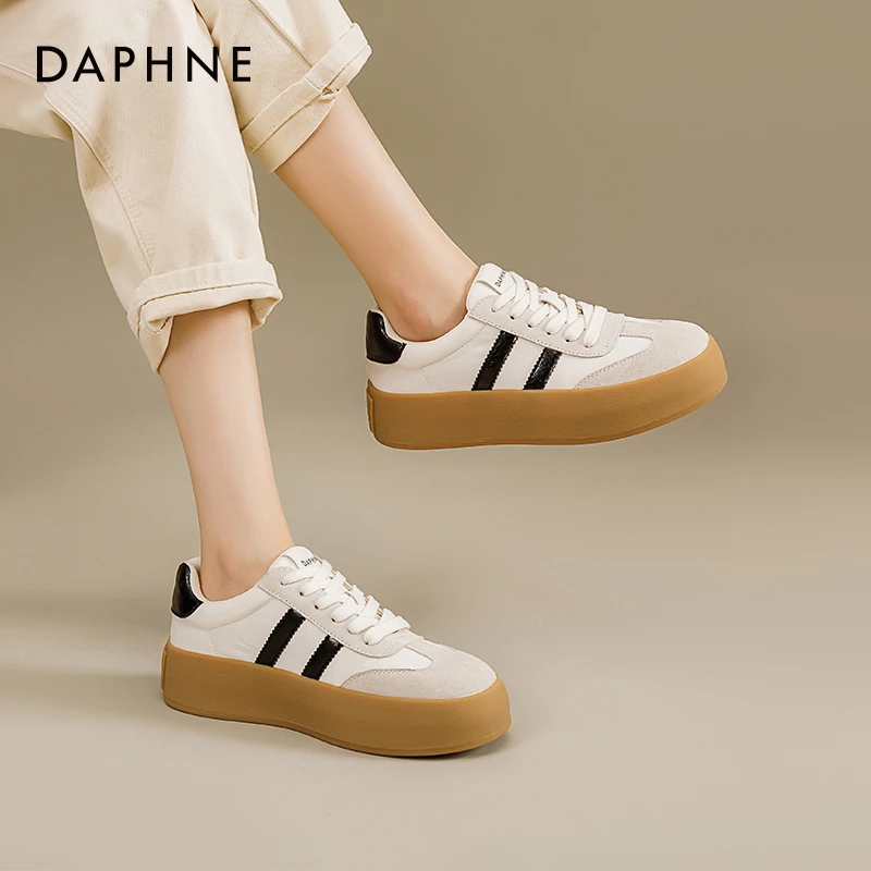 达芙妮德训鞋女2025春季新款小白鞋增高厚底女鞋百搭休闲软底板鞋