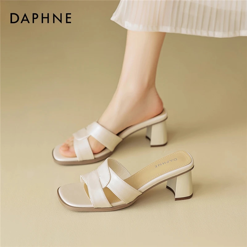 达芙妮法式高跟凉鞋女款2025新款夏季外穿气质粗跟配裙子妈妈拖鞋