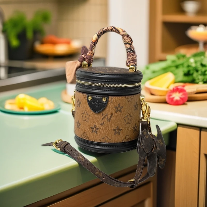 单肩包圆形单肩水桶包拼色印花经典休闲轻奢奢侈高档时尚百搭女士