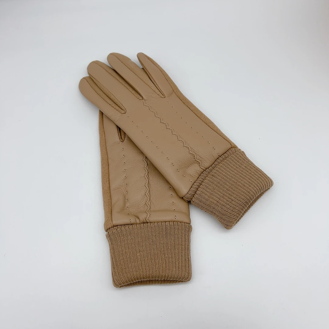 49802 女士PU拼接保暖手套-浅驼 内里加绒 食指刺绣可触屏