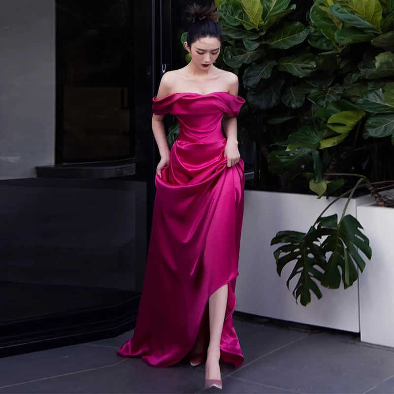 玫红色敬酒服新娘结婚火龙果色晨袍一字肩迎宾礼服名媛宴会晚礼服