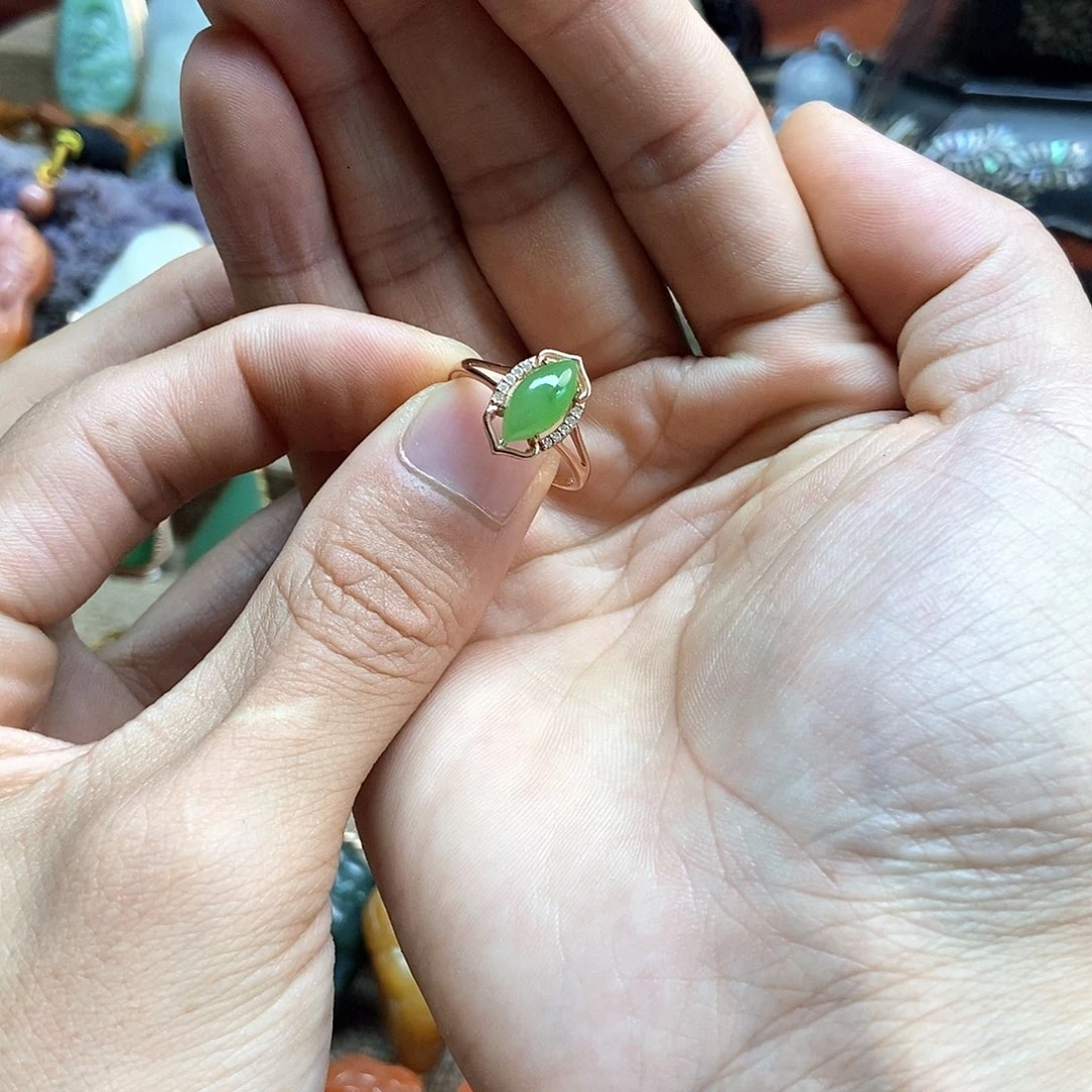 和田玉吊坠银S925镶嵌