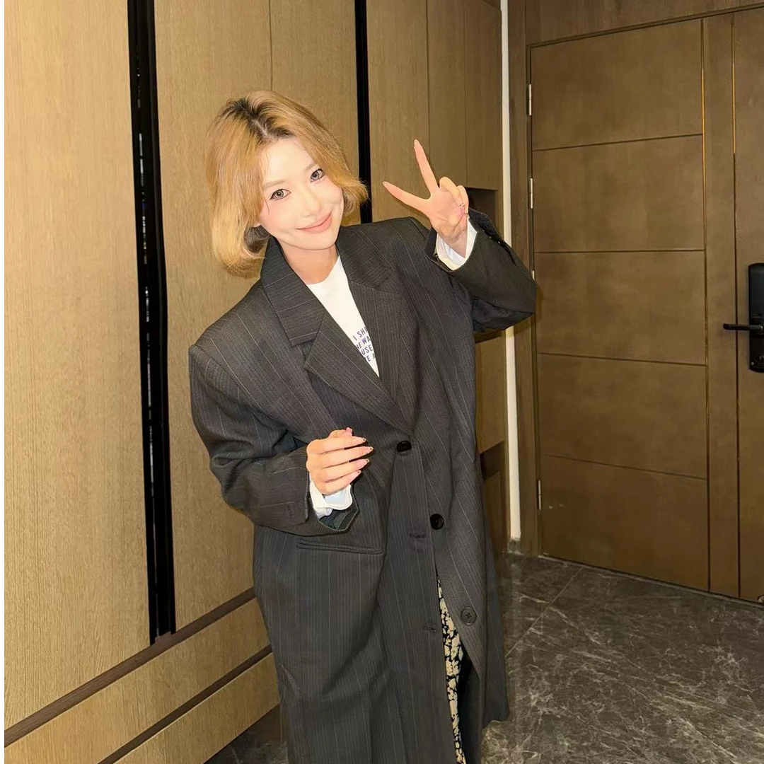 久久新款韩版中长款西服大衣