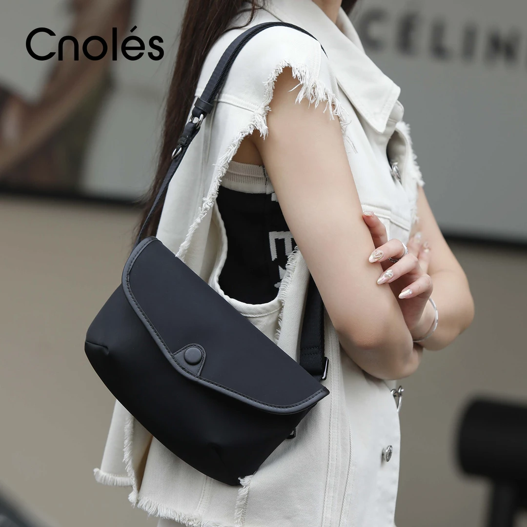 Cnoles蔻一包包女款爆款2024新款百搭纯色斜挎包腰包帆布包饺子包