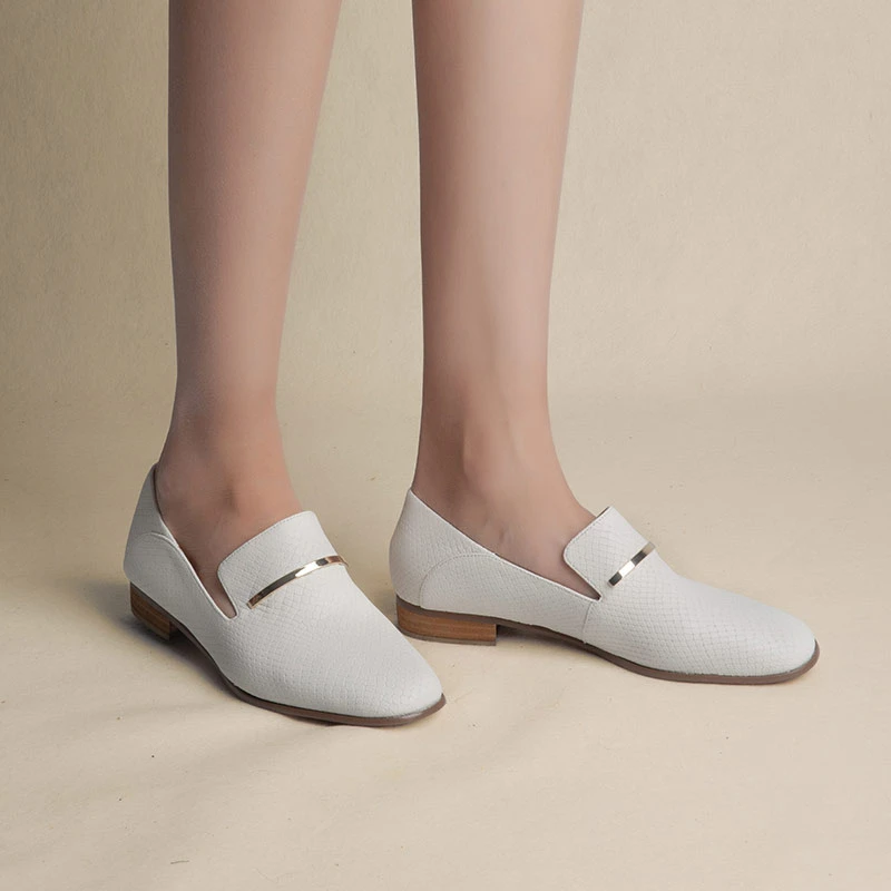 Clarks其乐Pureviola Trim复古小方跟白色软皮女士平底乐福鞋单鞋