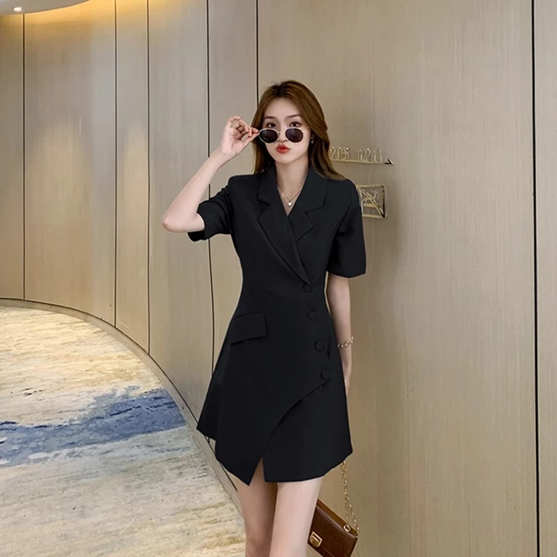新款高端上档次短袖西装裙女复古小众收腰气质出游赫本洋气衣服女