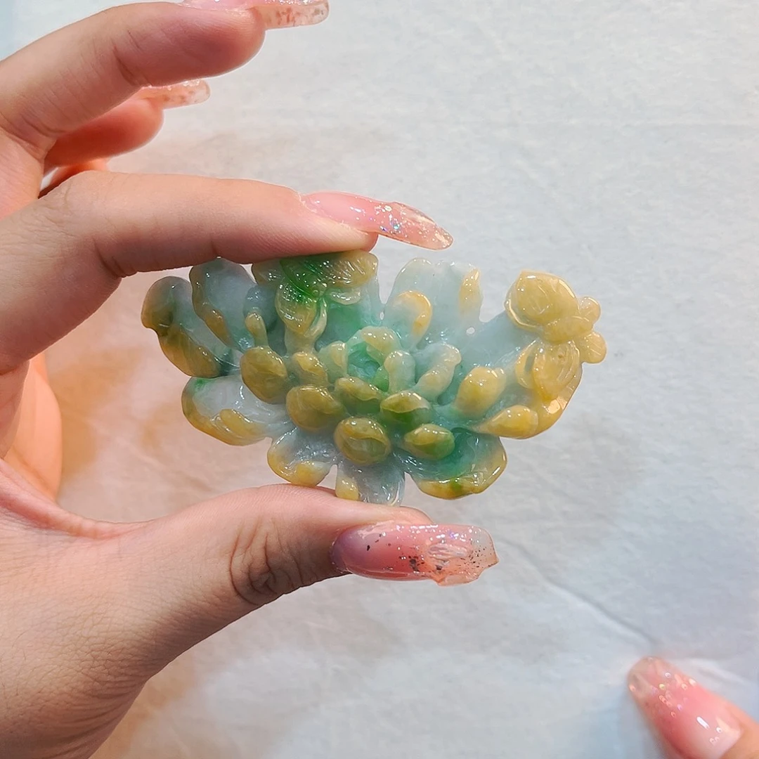 翡翠颈饰未镶嵌待编织