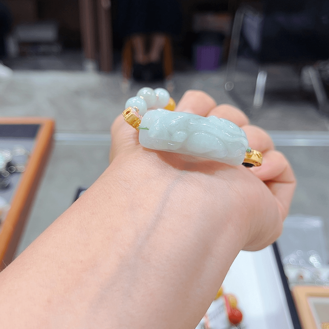 翡翠手链未镶嵌翡翠