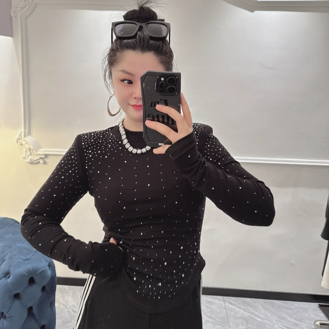 「鞠环环150斤显瘦穿搭推荐」满钻圆领显贵气长袖收腰显瘦女T恤