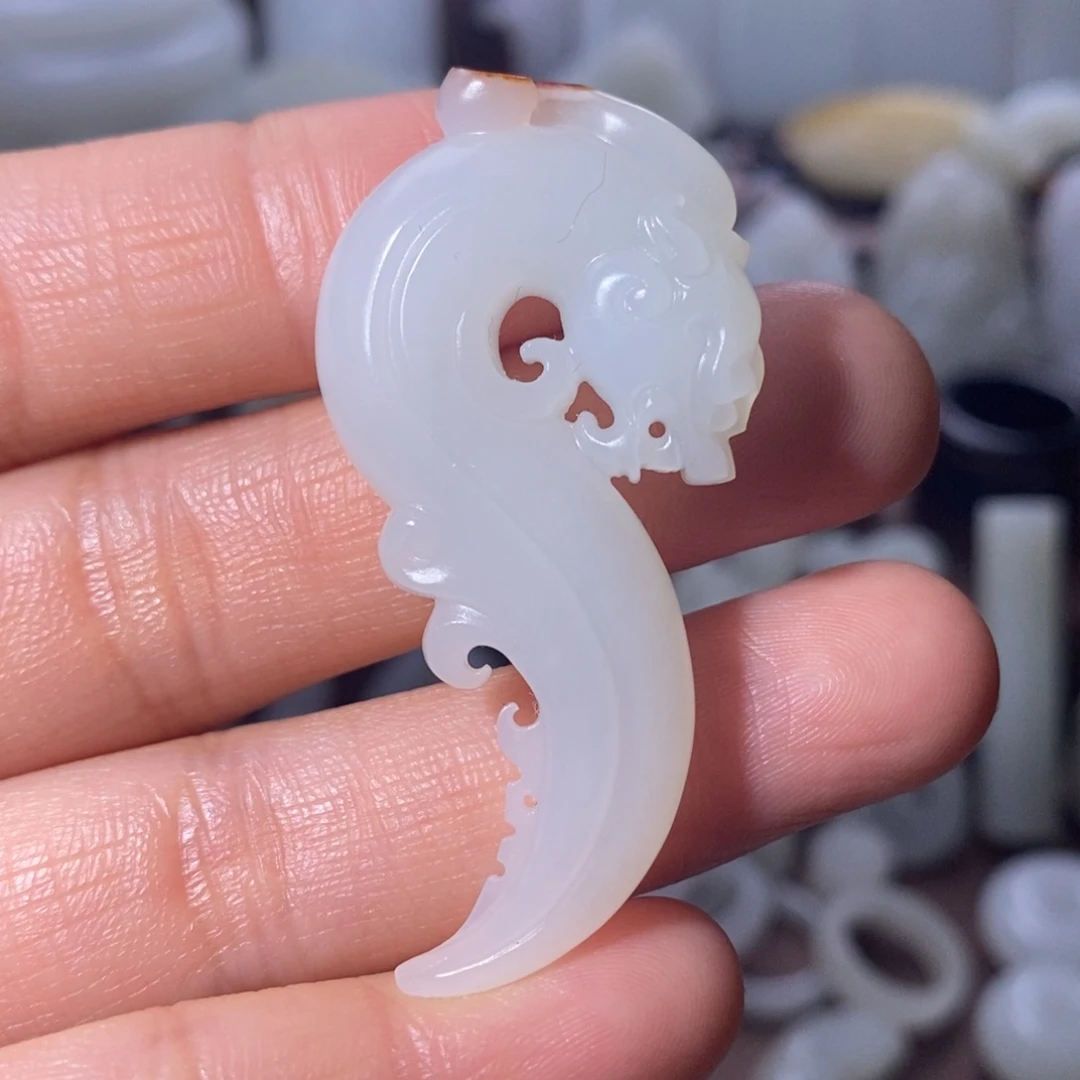 和田玉颈饰未镶嵌