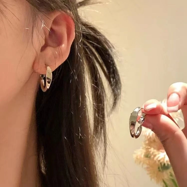 银色不规则金属素圈耳环ins冷淡风气质百搭小众高级感简约温柔