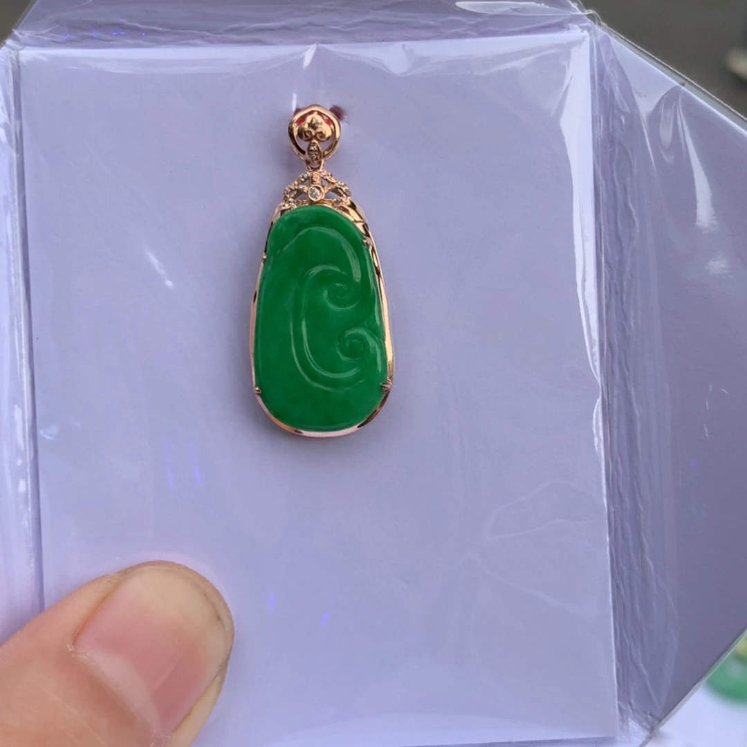 【闪购商品】翡翠颈饰18K金镶嵌?如意