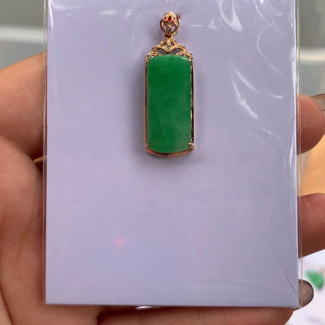 【闪购商品】翡翠颈饰18K金镶嵌无事牌