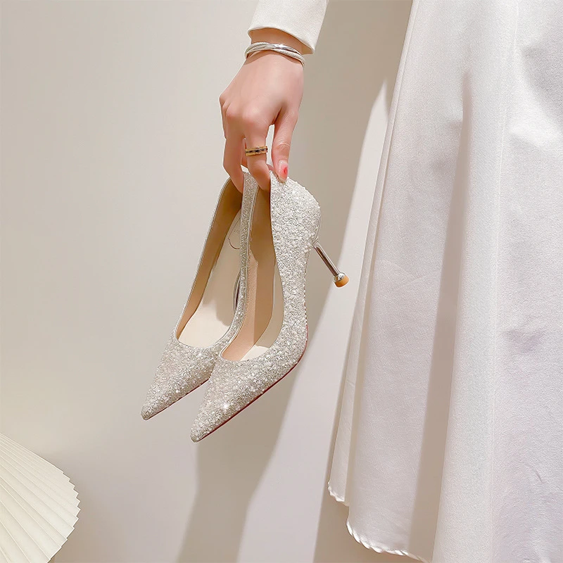 尖头亮片西式秀禾婚鞋女时尚宴会新伴娘结婚鞋日常可穿夜场高跟鞋