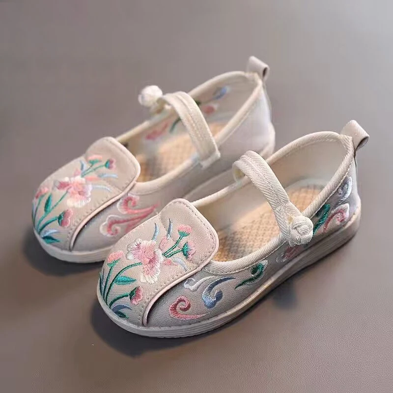 汉服鞋子女童布鞋老北京手工宝宝古风古装小孩表演儿童绣花鞋春秋