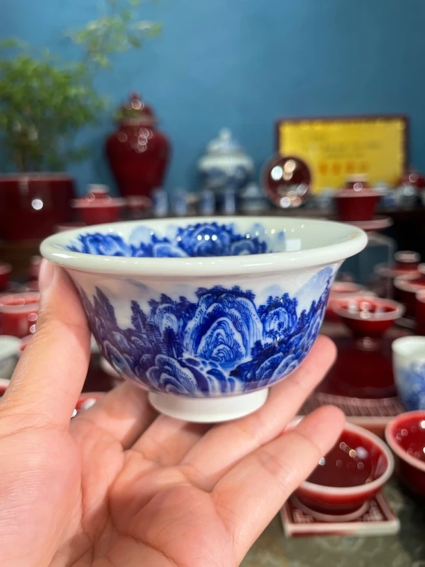 闻轩坊柴窑青花内外山水压手杯