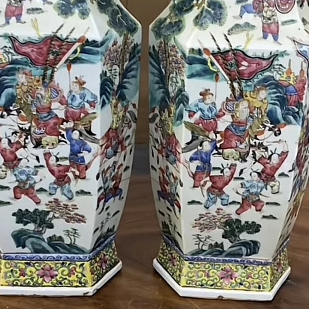 六方瓶粉彩人通景绘画高59公分