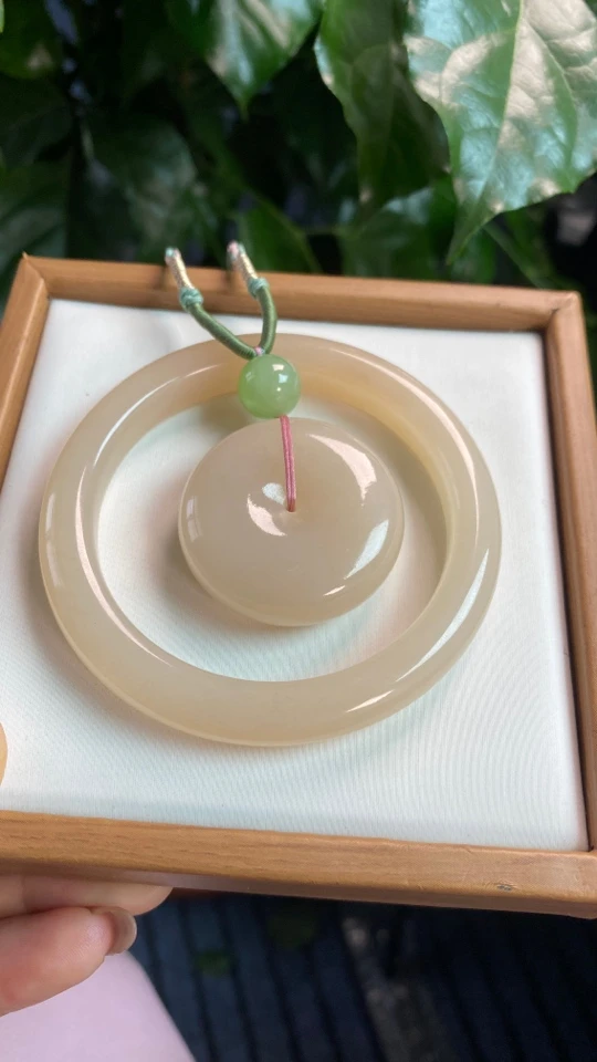 野牛沟浓藕粉套装手镯