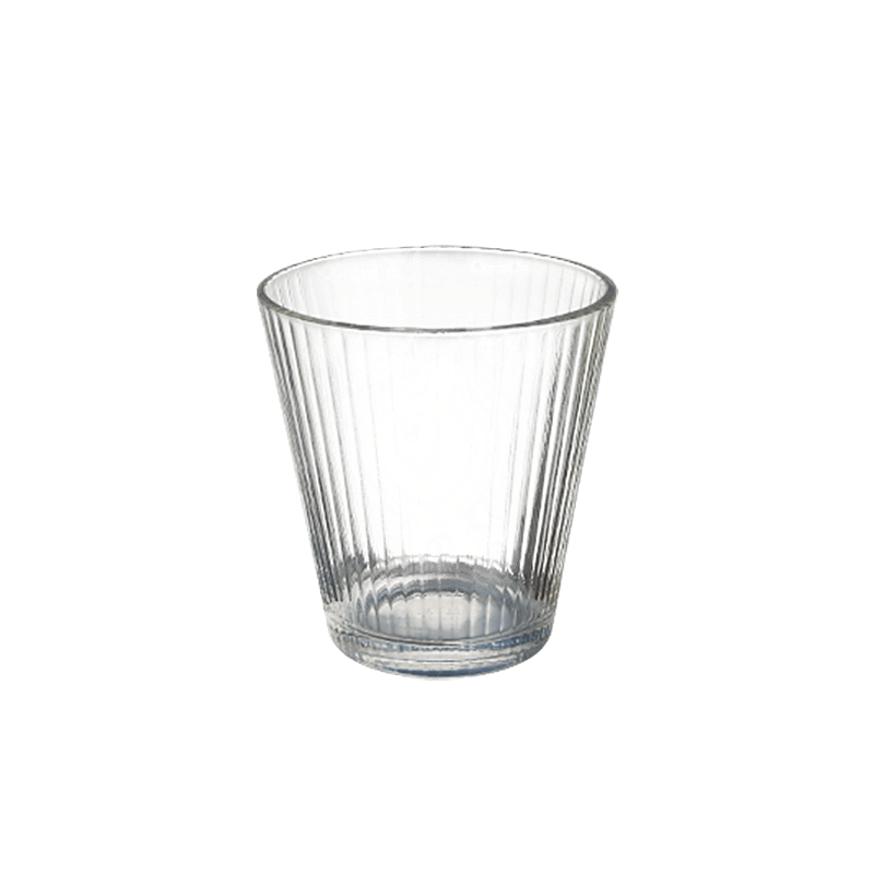 条纹玻璃杯