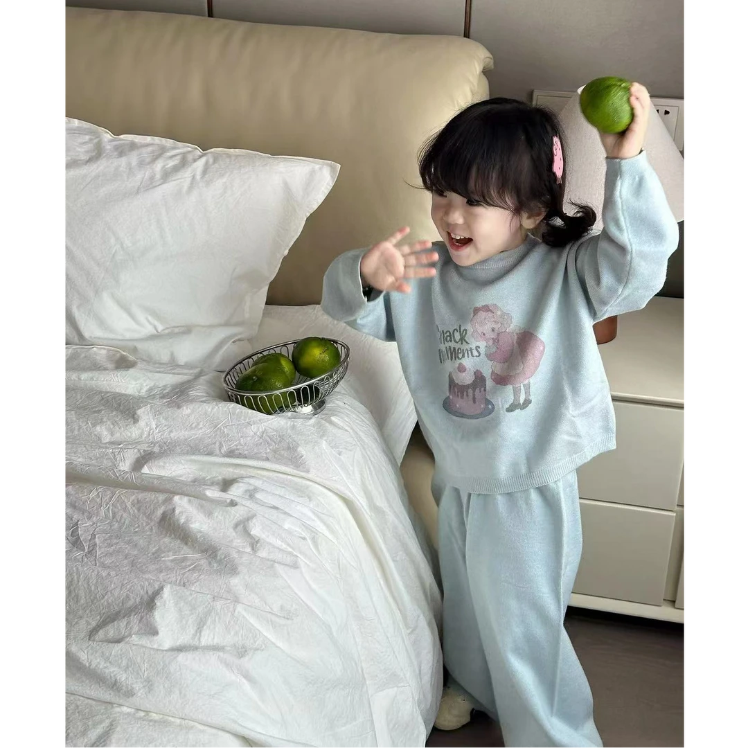 《小婕家》秋季新款韩版女童小清新浅蓝针织衫+休闲裤儿童套装