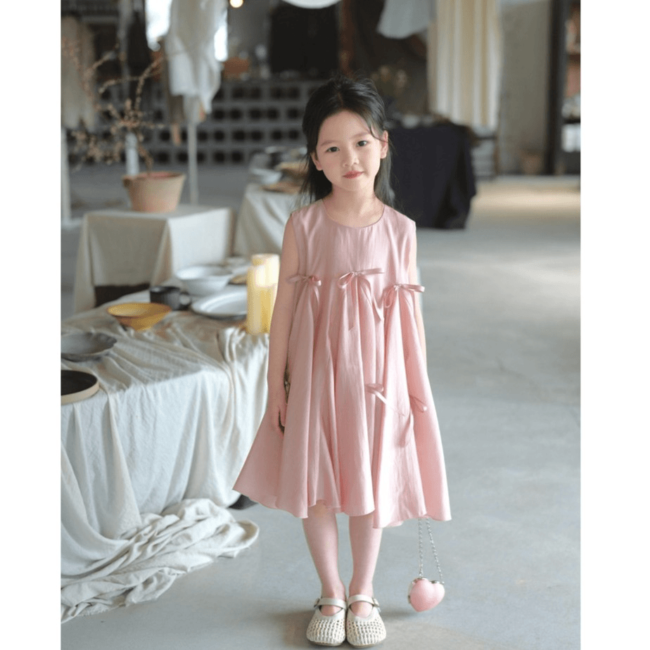 《小婕家》2024夏季新款韩版气质无袖蝴蝶结粉色连衣裙甜美公主裙潮
