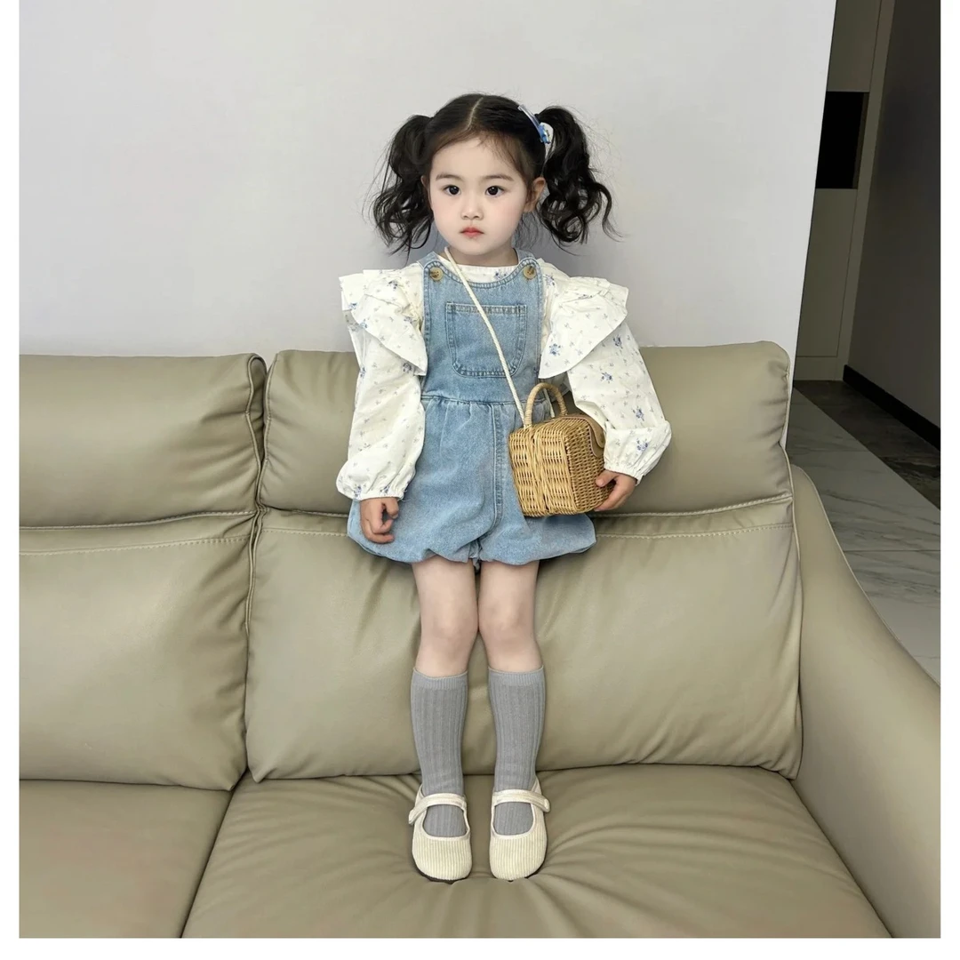 断码清仓女童套装2024春夏碎花泡泡袖衬衫牛仔背带裤小清新两件套