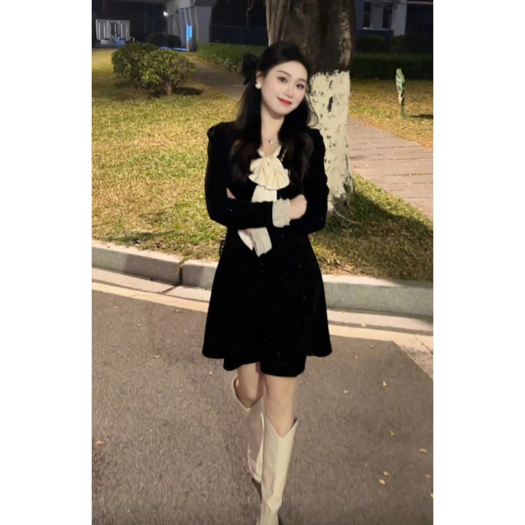 【岁岁与共】法式气质甜美设计感小个子遮肉显瘦连衣裙