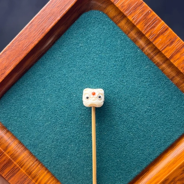 S828猛犸牙小醒狮配饰