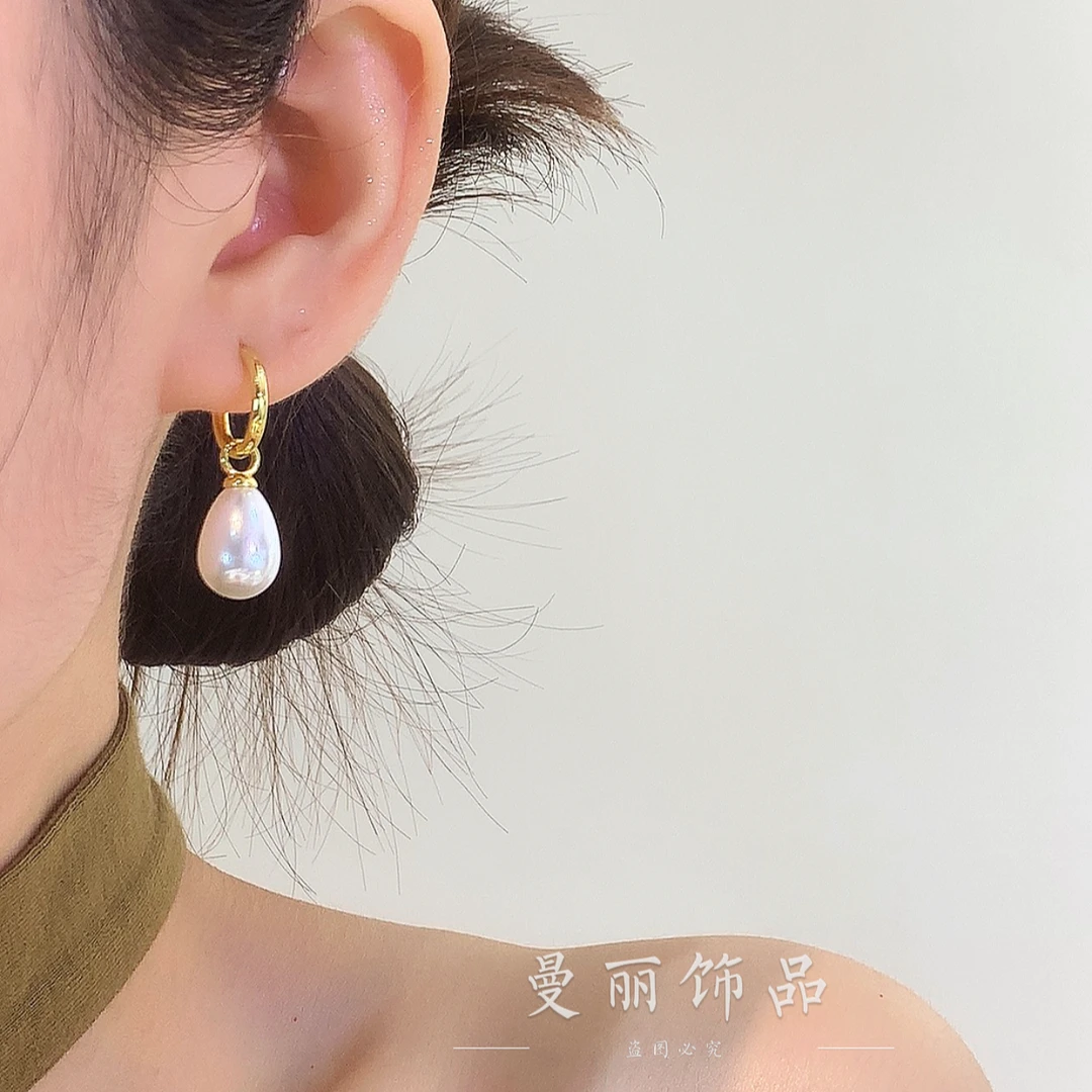 铜合金仿珍珠耳饰 秋冬气质精致百搭白葡萄珠耳环