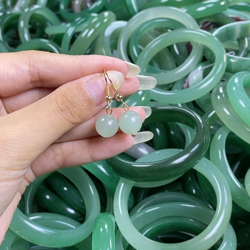 【闪购商品】石英质玉手镯未镶嵌