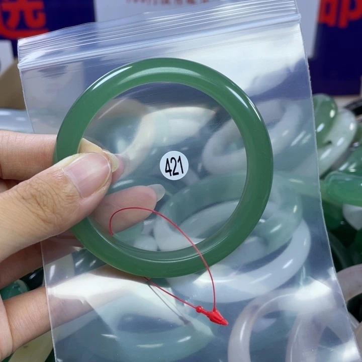 【闪购商品】石英质玉手镯未镶嵌58