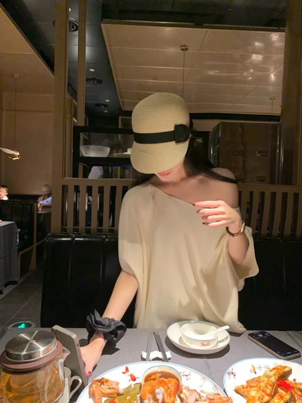 （6602)实拍新品高品质高级慵懒感蝙蝠袖针织宽松上衣