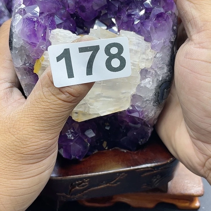 紫晶大型摆件（非配饰）未镶嵌薇*安