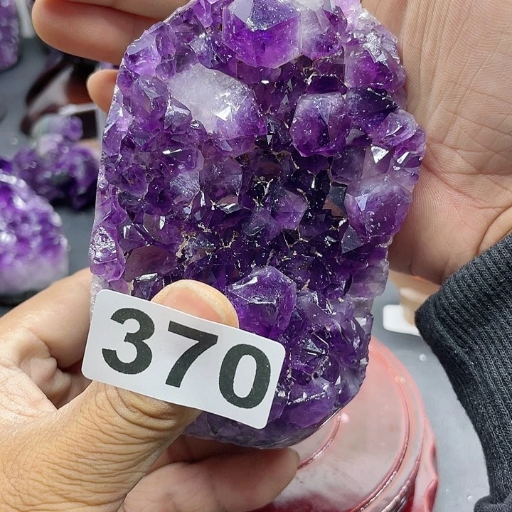 紫晶大型摆件（非配饰）未镶嵌