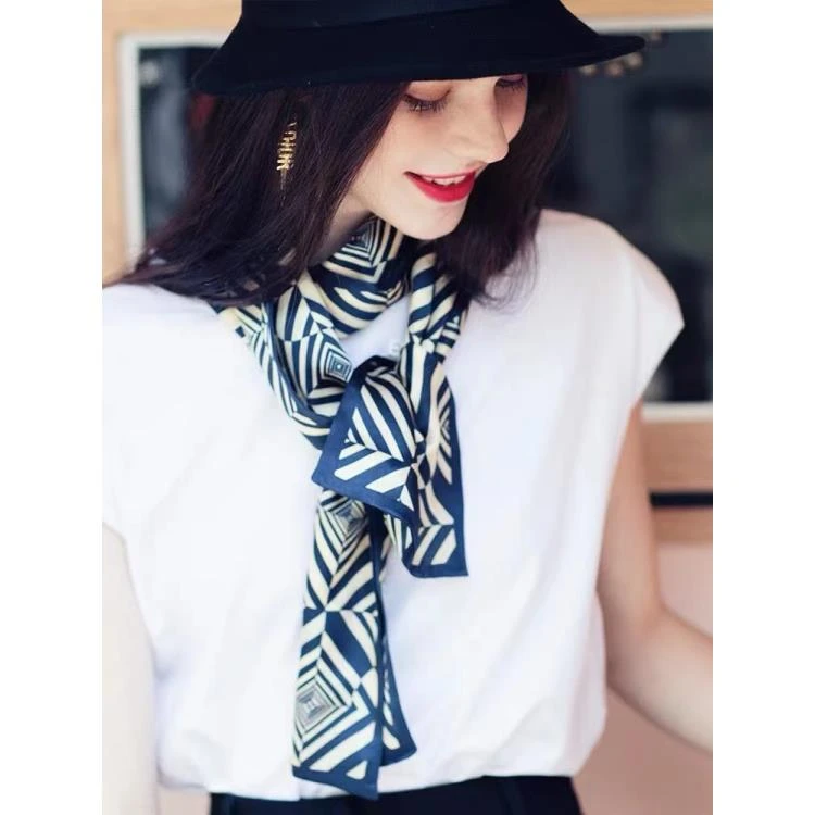 CUOLAI阔莱轻奢SH5307几何蓝调桑蚕丝领巾