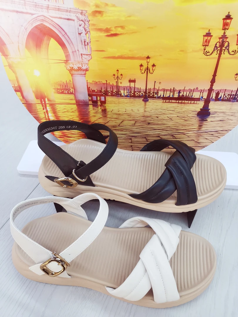 千佰莉新款凉鞋夏季舒适真皮轻软底防滑橡胶底大码凉鞋40一43女鞋