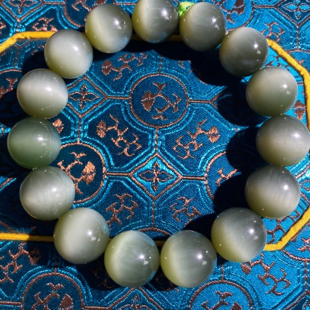 和田玉精品俄罗斯碧玉咖啡猫眼单圈手串14mm