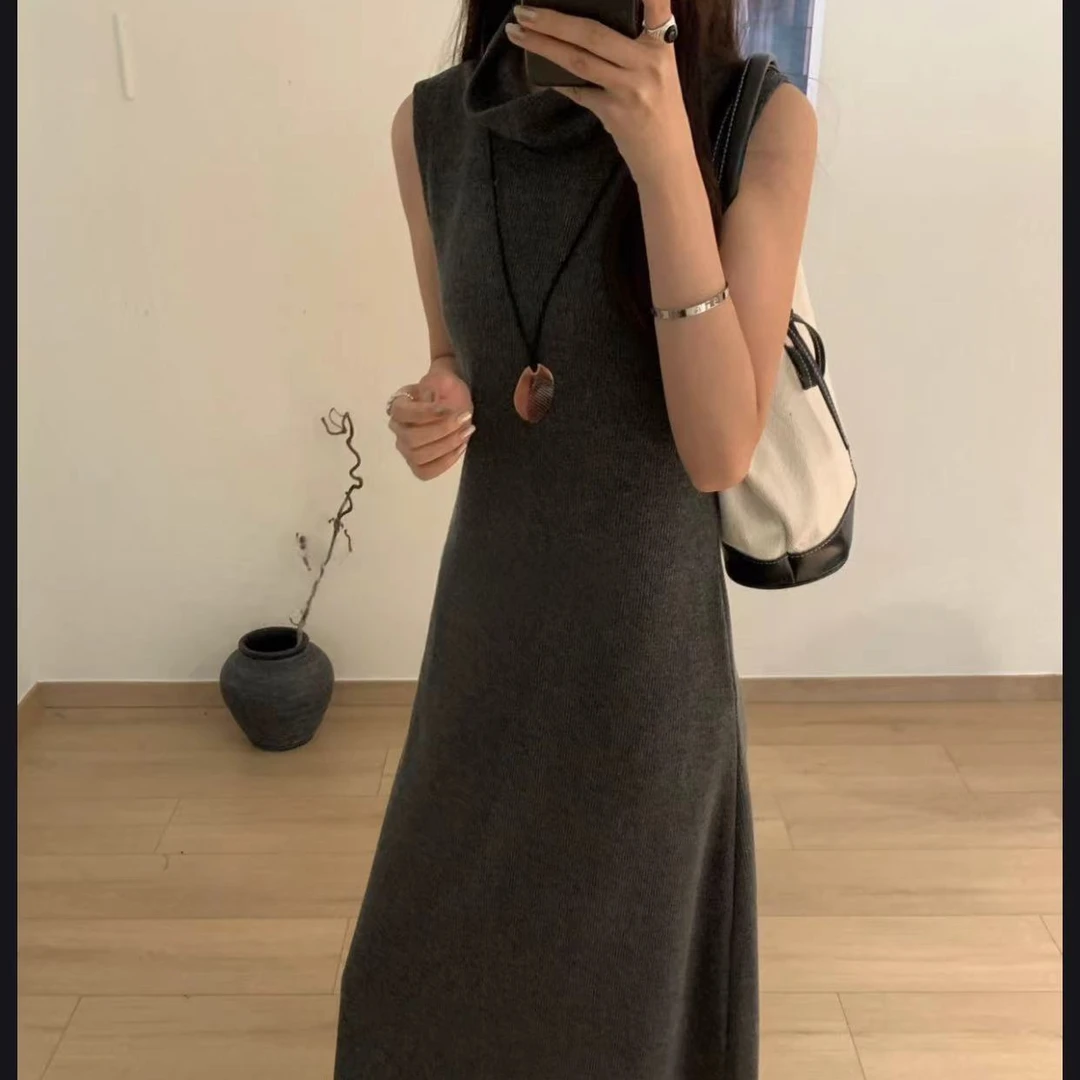 9606号8175#秋百搭纯色中领后背扣气质收腰双侧口袋背心裙（预）