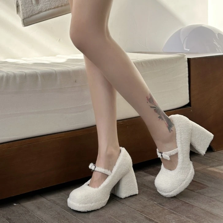 防水台厚底毛毛鞋女浅口粗跟一字带玛丽珍单鞋百搭复古高跟鞋白色